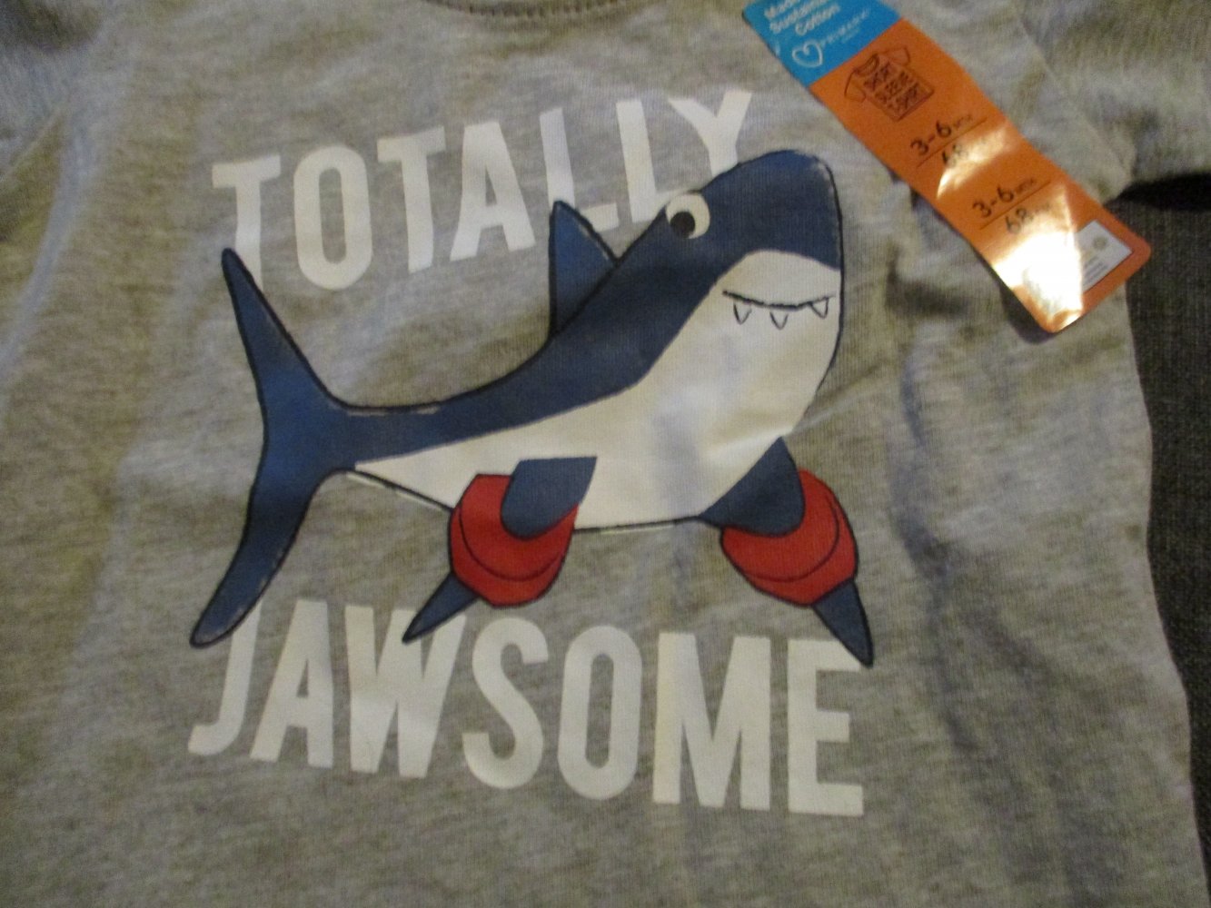 neu, t-shirt, grau, hai-druck, grösse 68