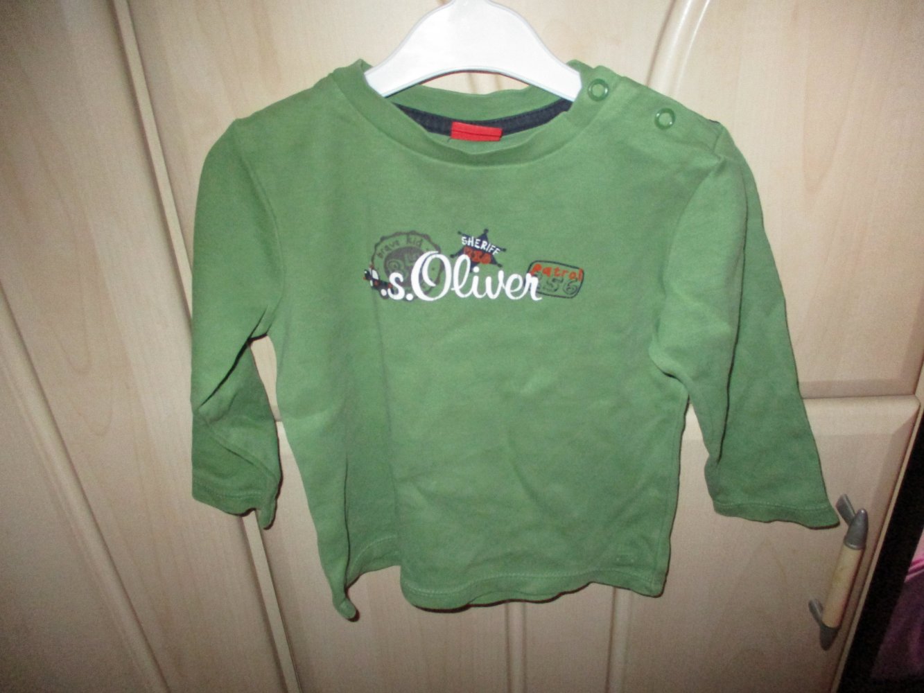 s.oliver,pullover,grün,grösse 80,druckknöpfe,baumwolle.top