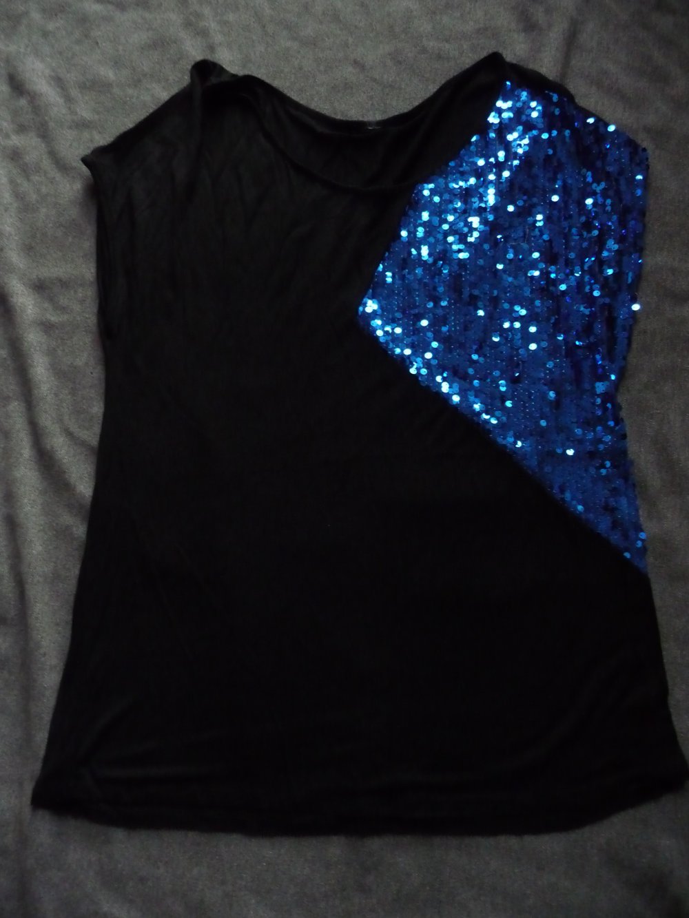 KurzarmShirtmit Pailletten Gr. 42