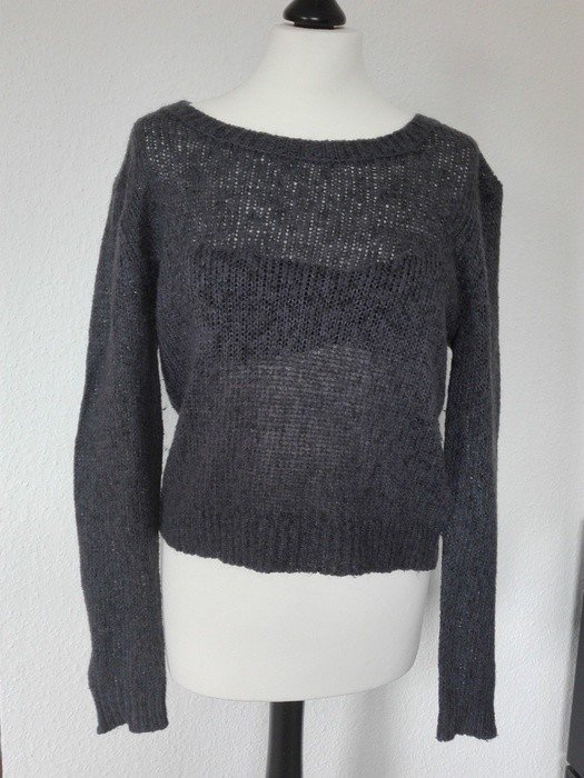 Gemütlicher Grauer Strickpullover