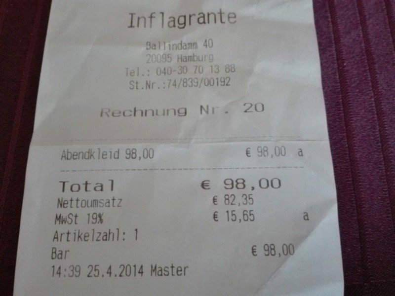 Schwarzes Abendkleid mit Silbernen Steinen