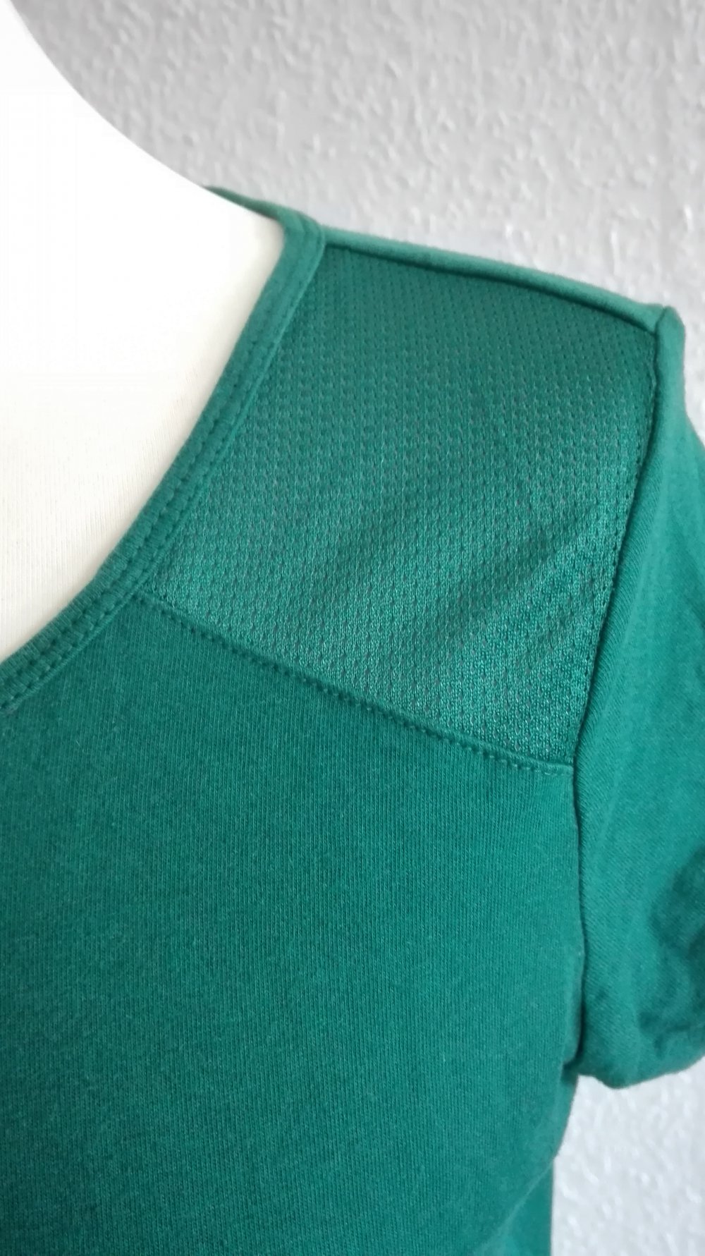 Petrol/ Grünes Shirt