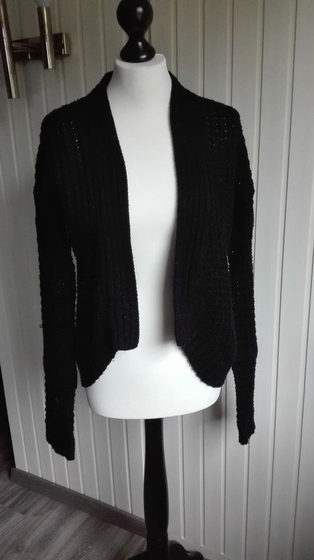 Kuscheliger Schwarzer Strickcardigan