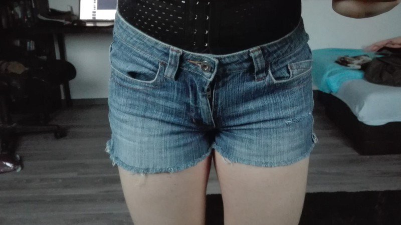 Blaue Destroyed Hotpants