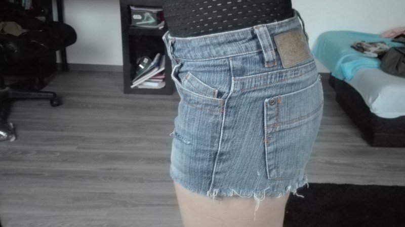 Blaue Destroyed Hotpants