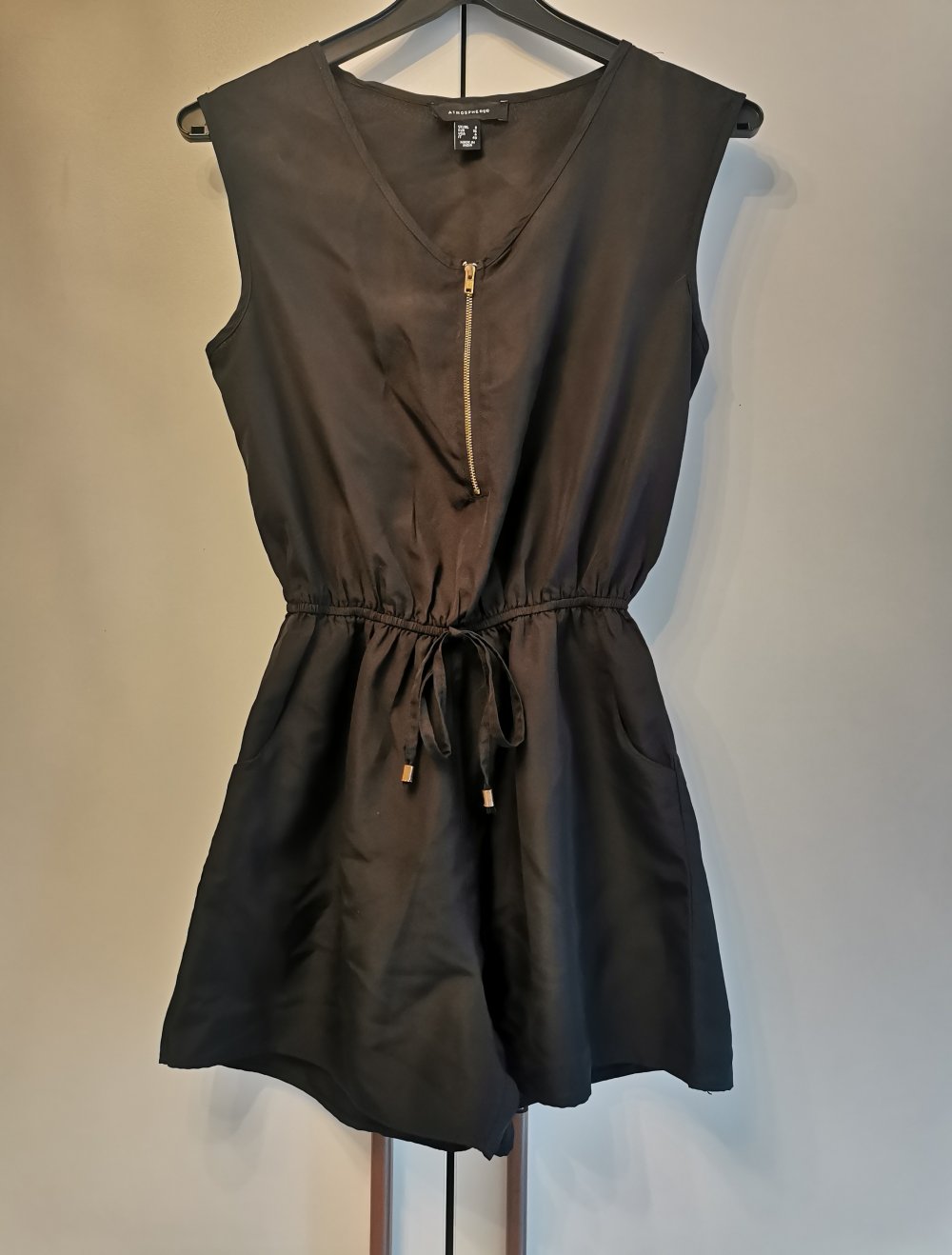 Cooler schwarzer Jumpsuit