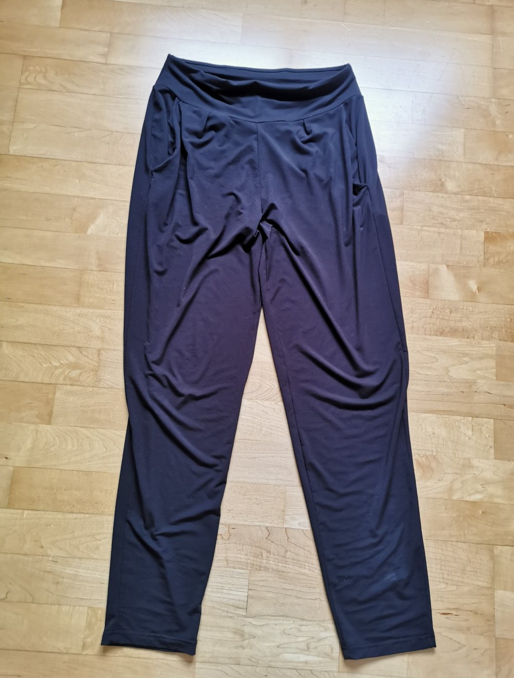 Lockere Jogginghose in Schwarz