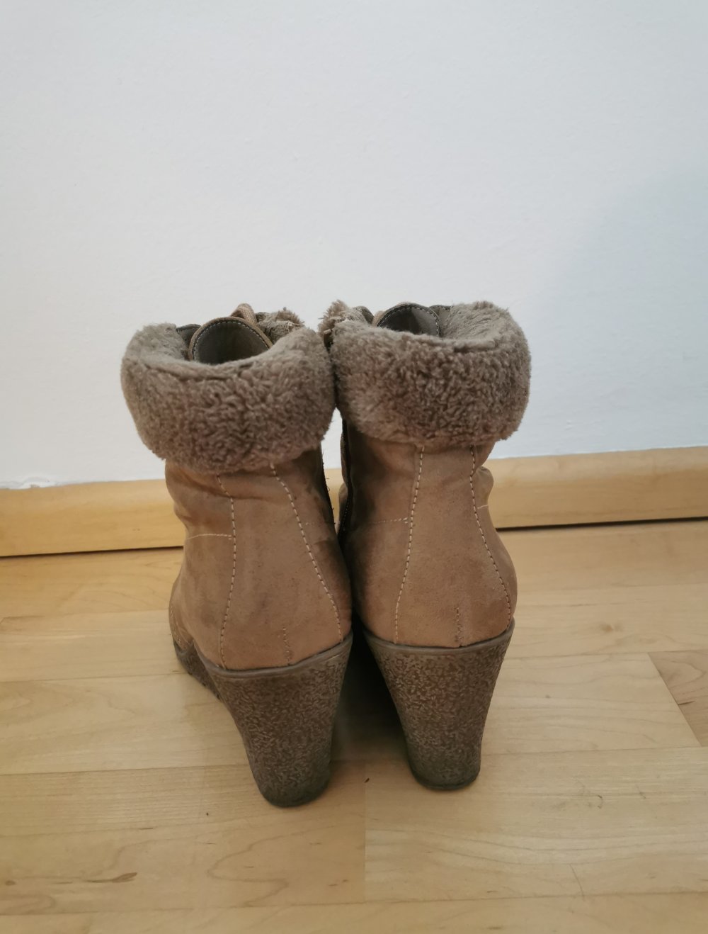 Coole Schuhe mit Keilabsatz