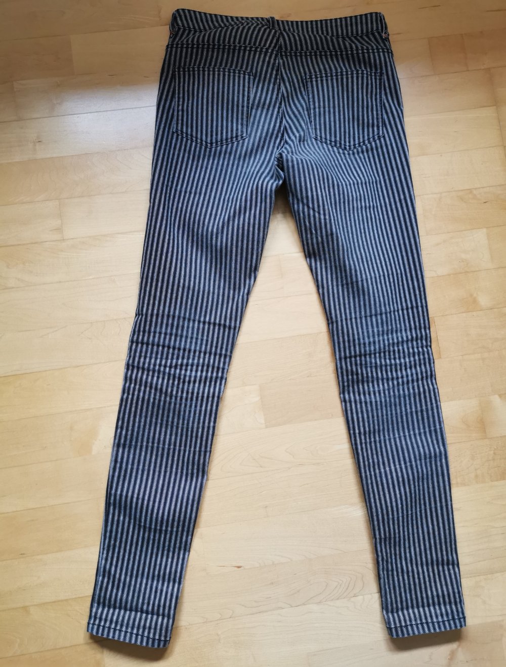 Coole gestreifte Hose von H&M