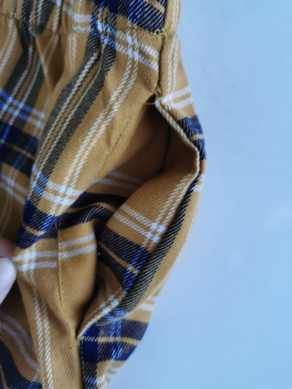 Cooler braun-schwarzer Rock mit Taschen