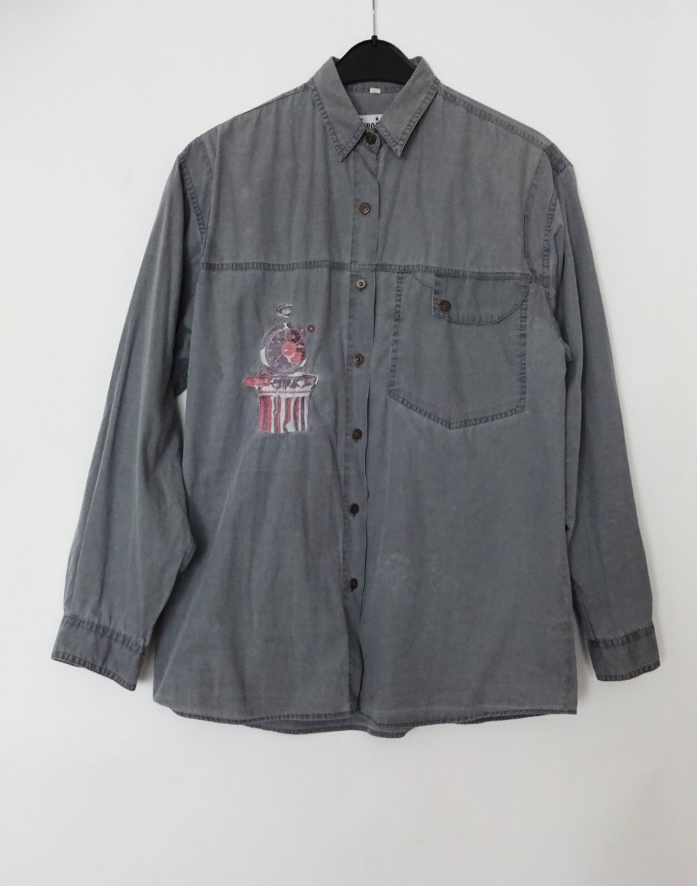 Graue Hemdbluse mit Stickerei Hemd Gr. M