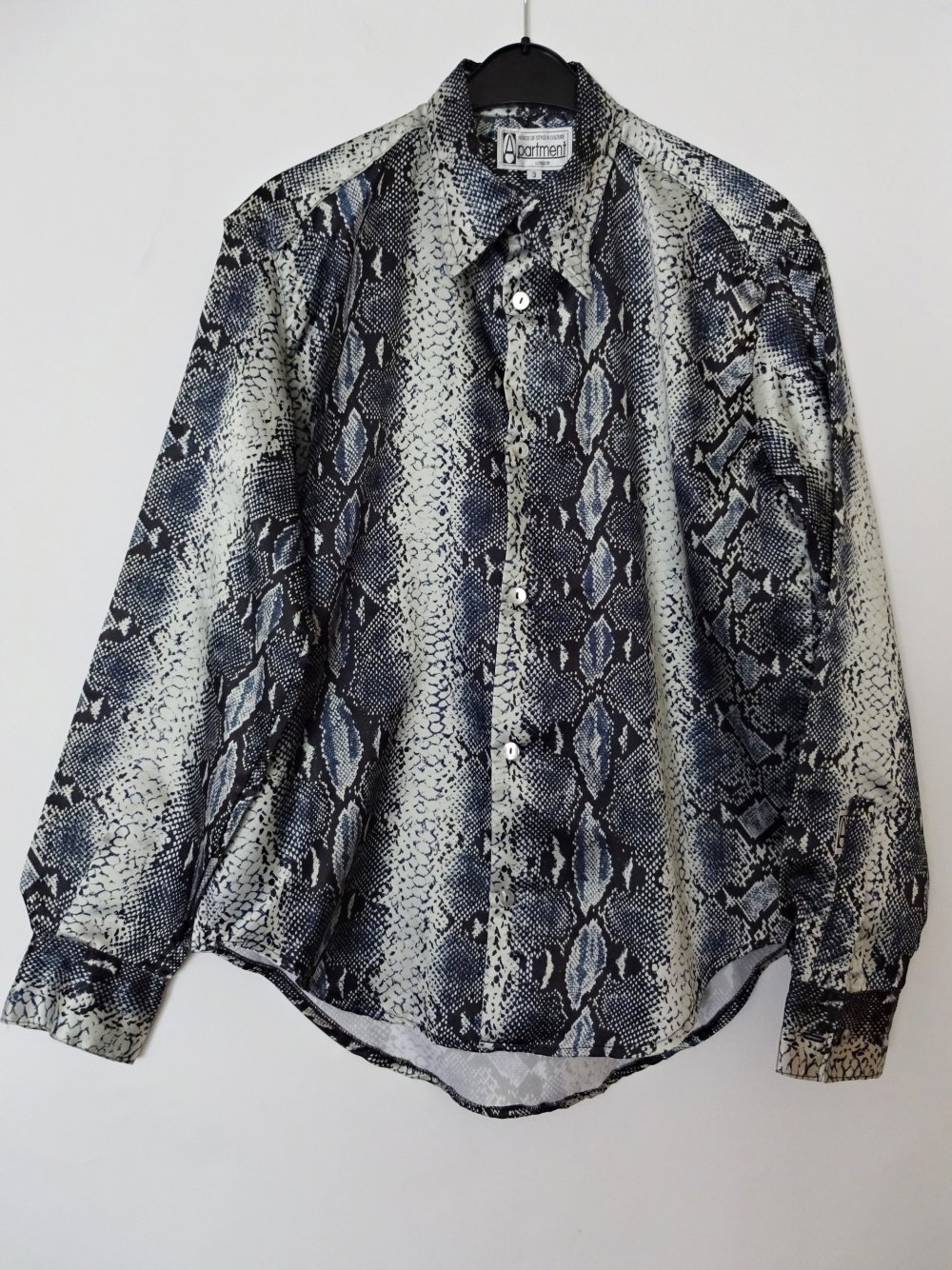 Satinbluse mit Schlangenprint Animalprint England UK Vintage 90er Gr. L
