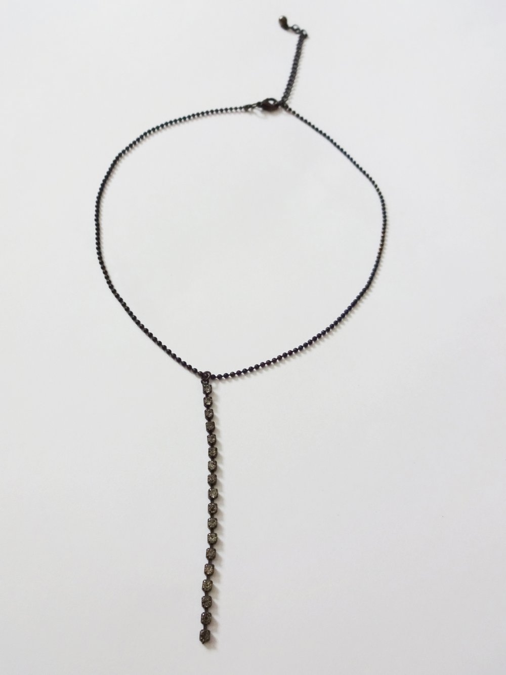 Schlichte Kette mit Glitzersteinen Vintage 90er Y-Kette