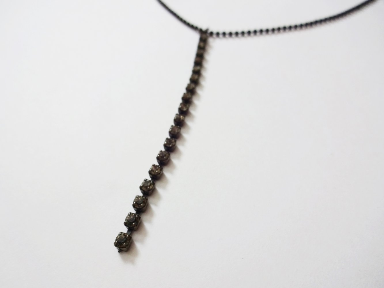 Schlichte Kette mit Glitzersteinen Vintage 90er Y-Kette