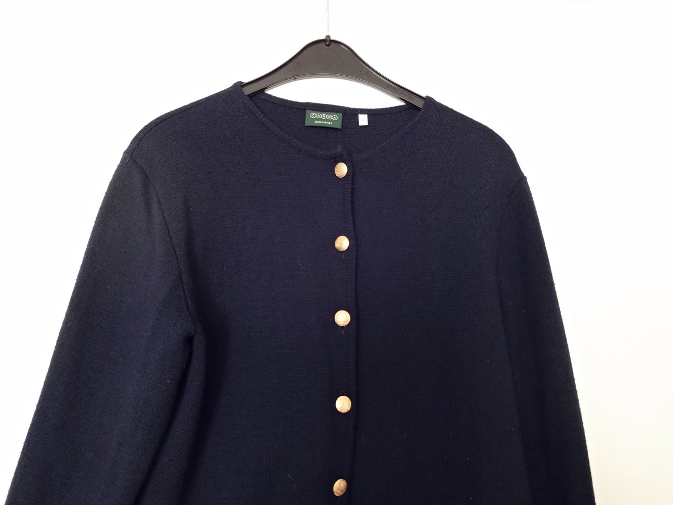 Dunkelblaue Strickjacke mit goldenen Knöpfen Basic Klassiker Cardigan Gr. 42 Gr. M