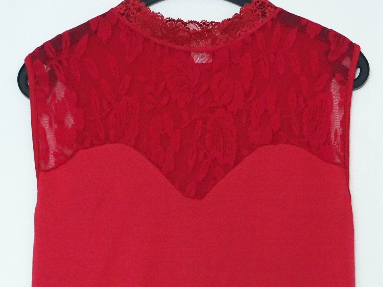 Pinkes Oberteil mit Spitze Ärmellos Gr. S