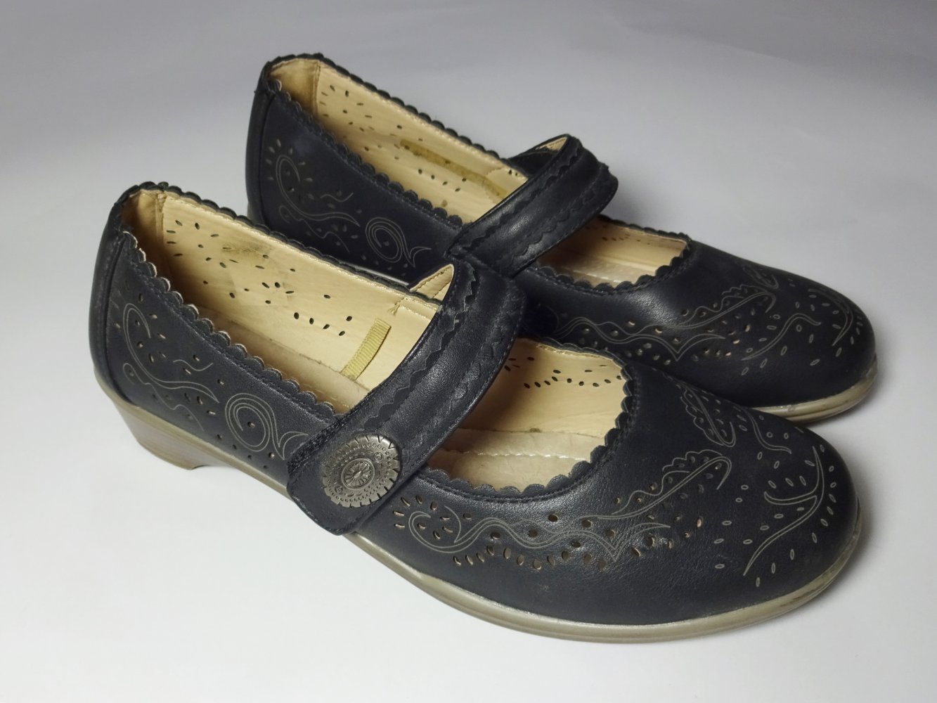 Dunkelblaue Riemchen Ballerinas Klettverschluss Lochmuster Sommer Frühling Gr. 39