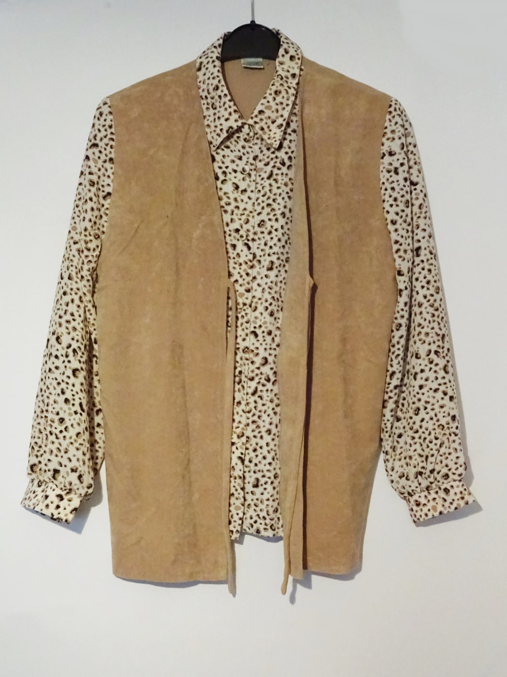 Beige Vintage Bluse mit Weste Animalprint Leomuster Leopard Schulterpolster Gr. 40 Gr. M