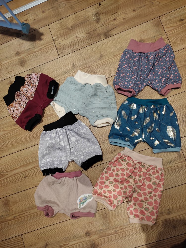 Handmade Hosen Mädchen 80 86 92 Pumphose kurze Hose musselin