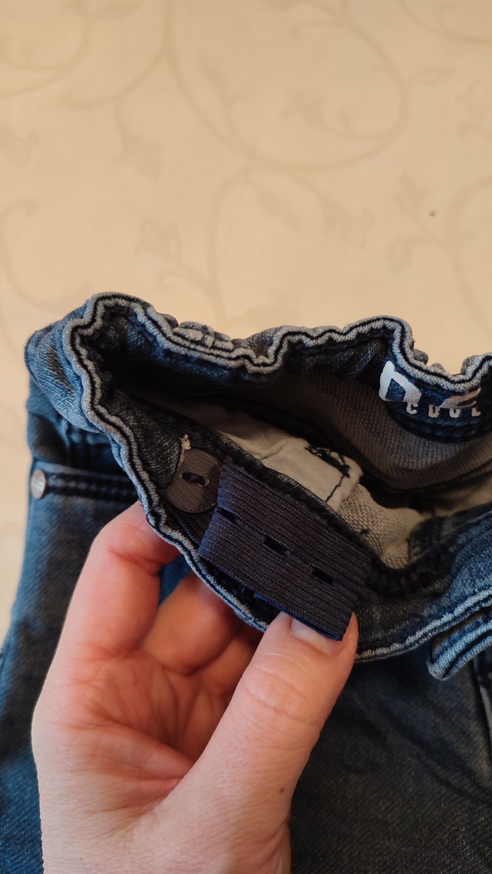 Blaue Jeans Größe 128