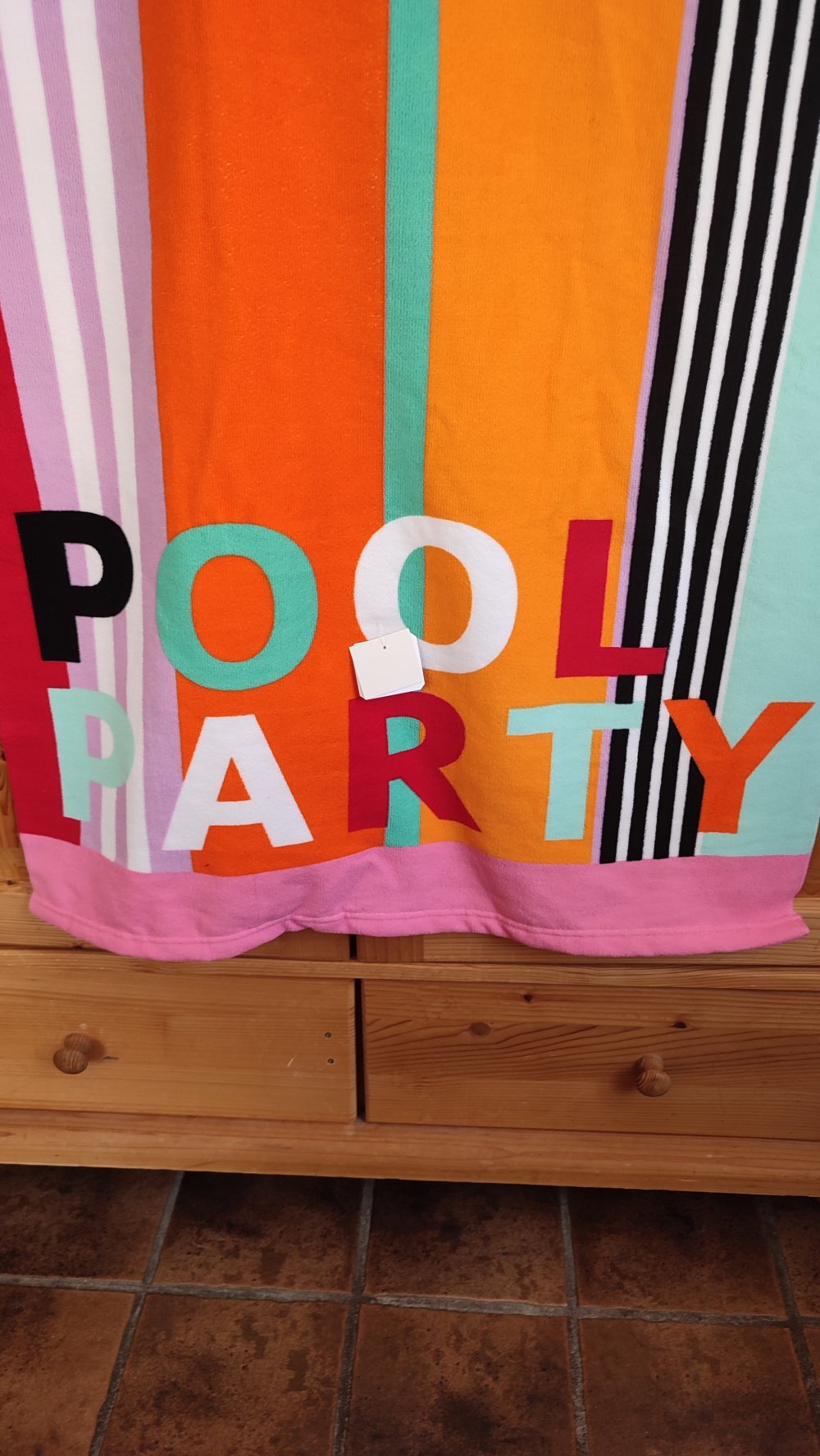 Neues Badehandtuch 'Pool Party'