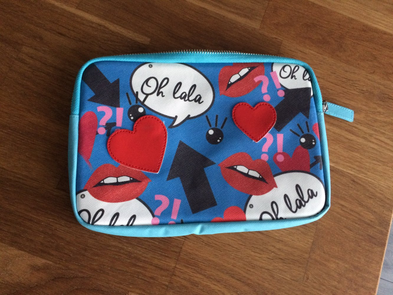 Iphoria Clutch OH LA LA in blau, neu