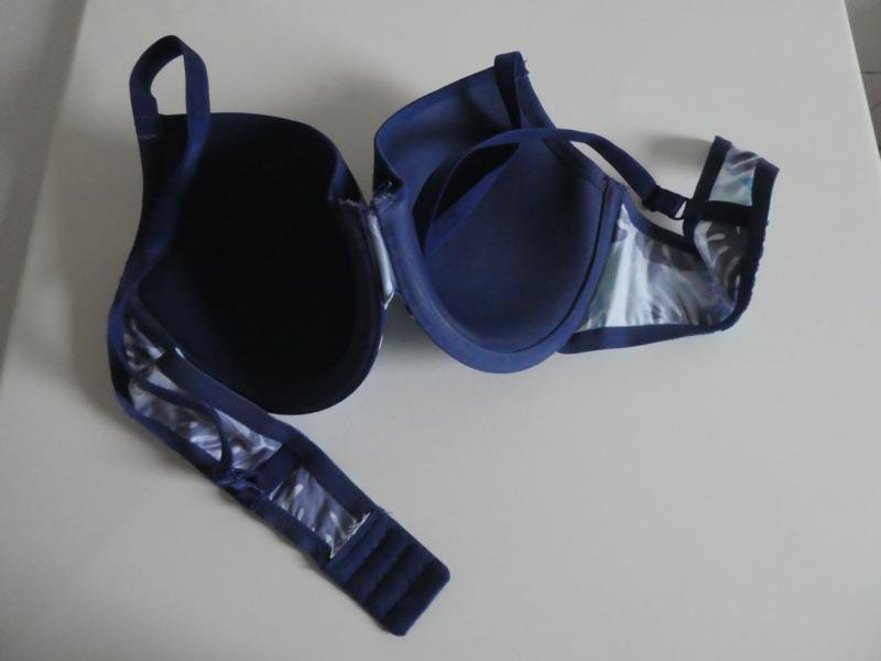 T-Shirt-BH, blau mit Muster - Gebraucht,  fast wie neu