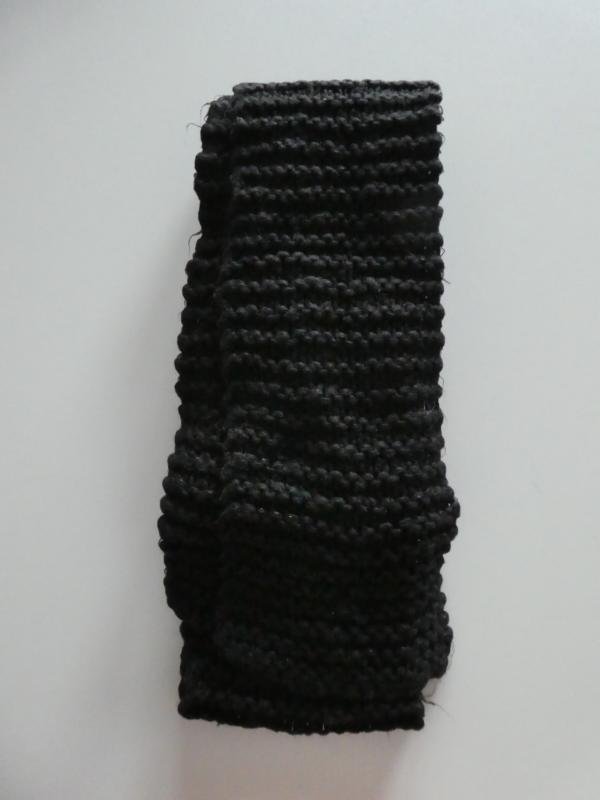 Strick-Schal, schwarz – Gebraucht