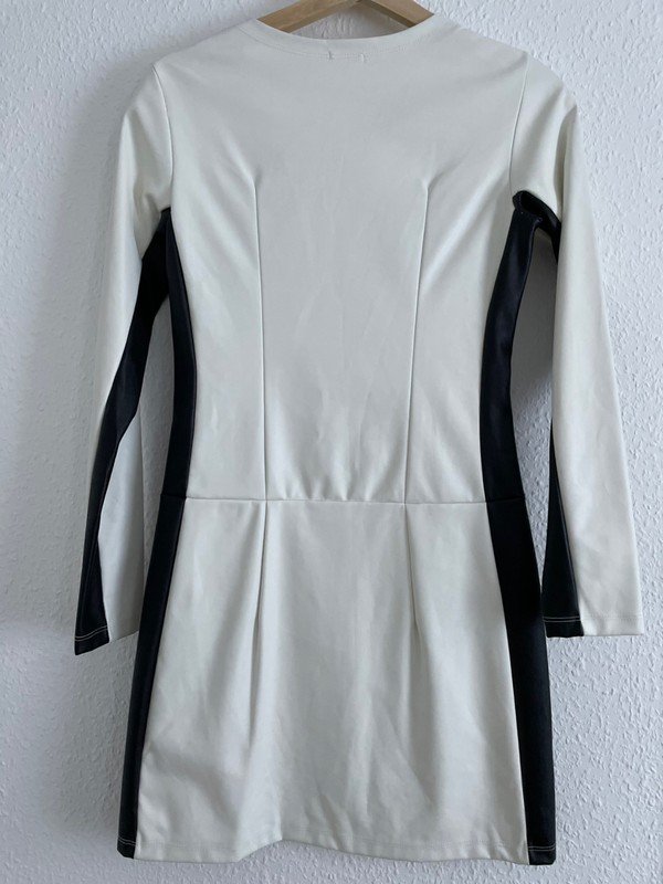  NEU * Siexties * 60er Jahre * Retro- Style * Leder Imitat * Vegan * Mini- Kleid 