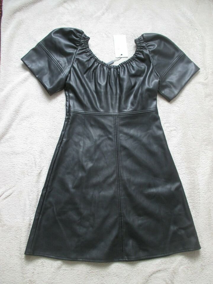NEU mit ETIKETT * Sexy * stylisch * Kunst- Leder - Imitat * Carmen- Style * Mini-  Kleid 