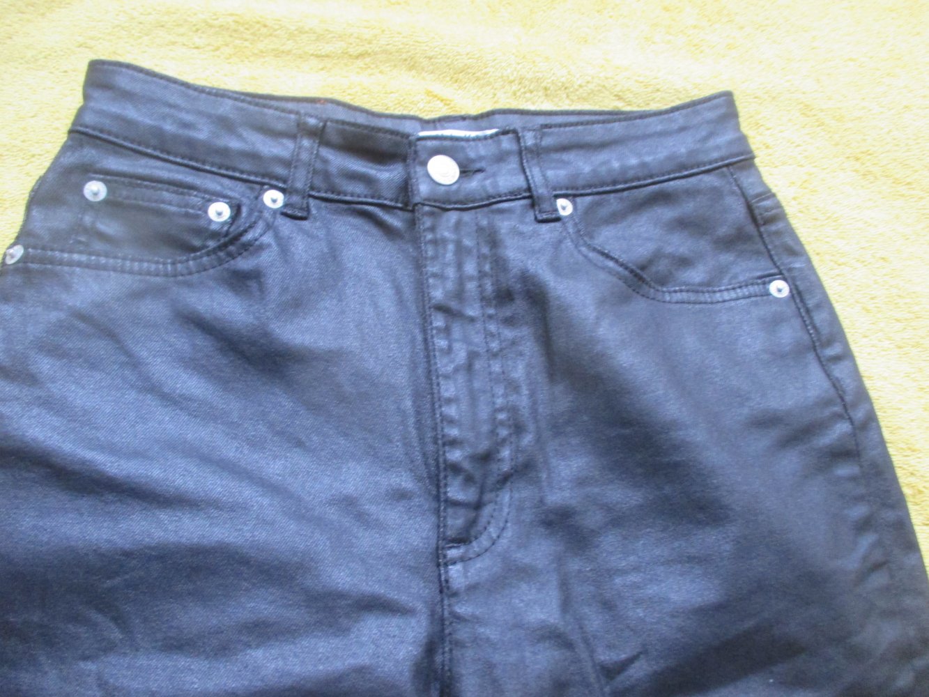 NEU mit Etikett * Leder * Imitat * Biker- Style * Jeans- Hose 