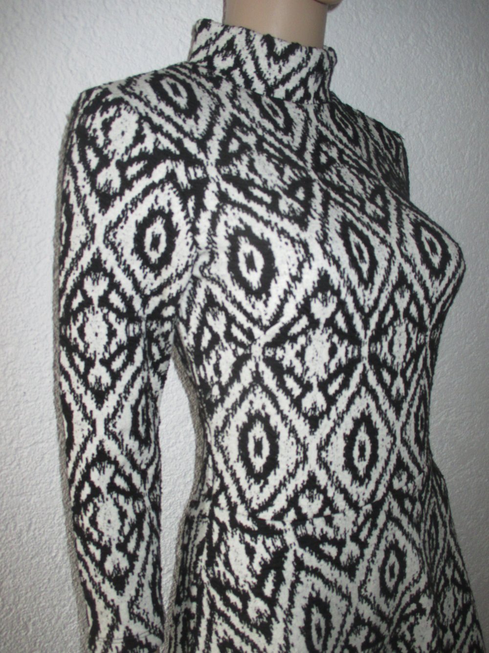 NEU Retro Grafik Boho Style Winter A-Linie Skater Strech Kleid 