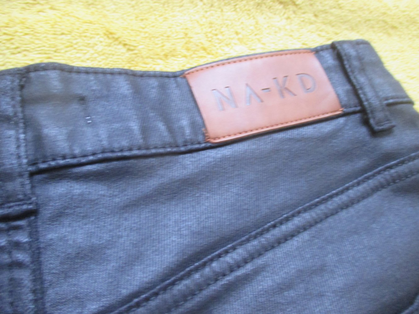 NEU mit Etikett * Leder * Imitat * Biker- Style * Jeans- Hose 