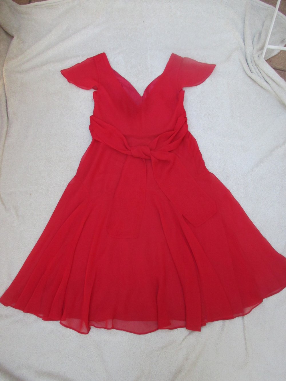 NEU * Cocktail * Abend * Ausgeh * Anlass * Ball * Seiden- Chiffon * Rüschen- Volant * Midi- KLEID 