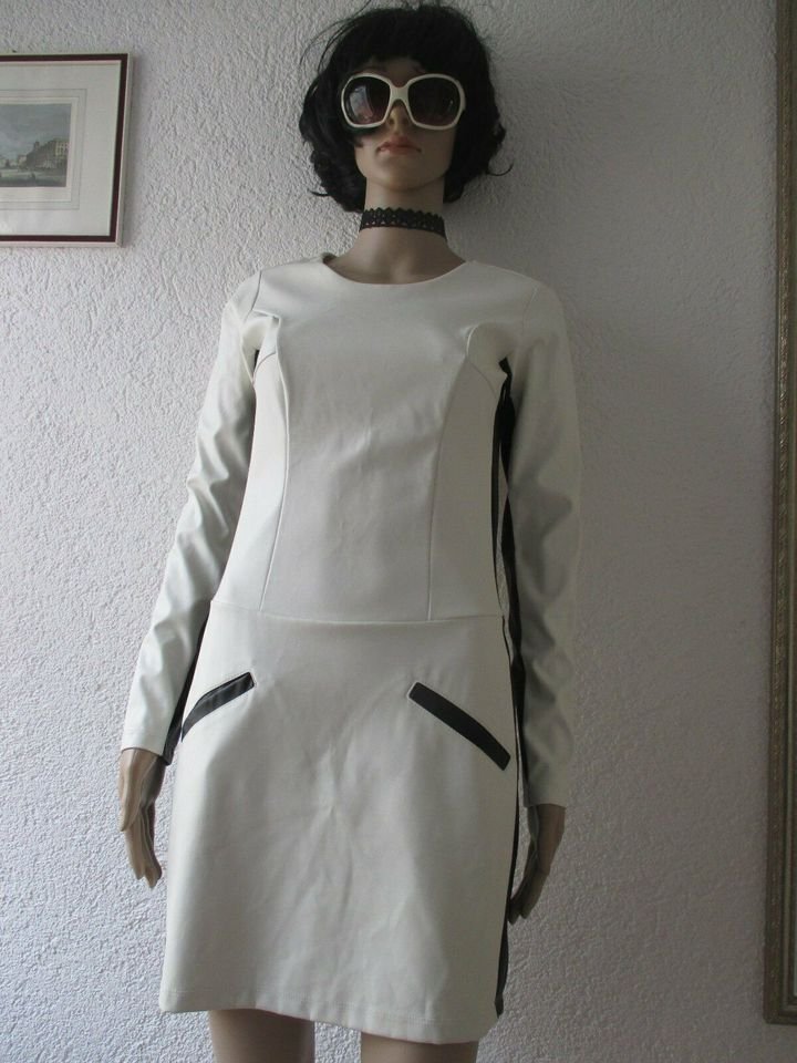  NEU * Siexties * 60er Jahre * Retro- Style * Leder Imitat * Vegan * Mini- Kleid 