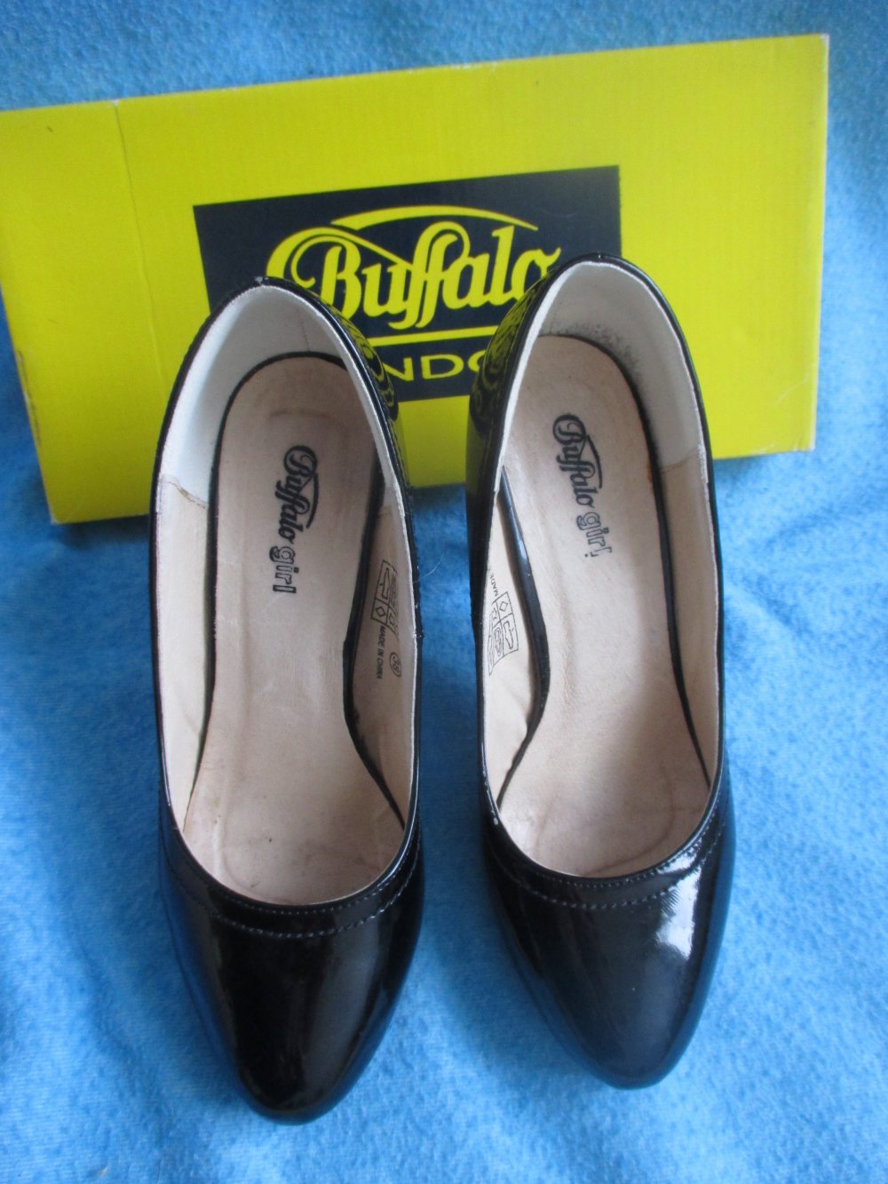  NEUw * Lack- Leder * Imitat * Vegan * High Heels * Plateau * Pumps * Schuhe 