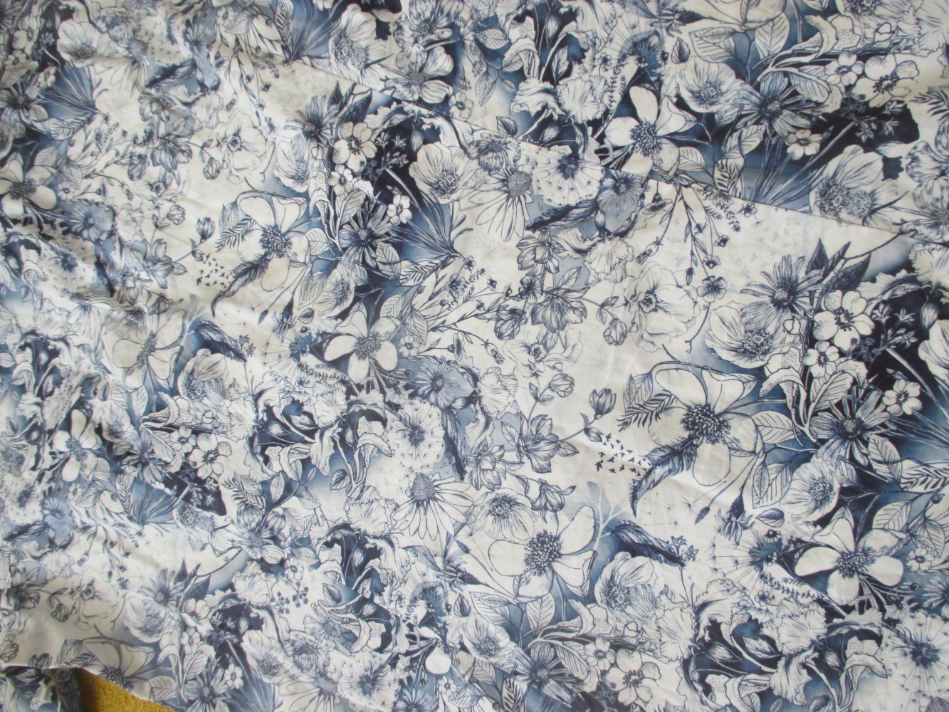 NEU * Stylisch * Business * Anlass * Freizeit * Blumen * Blüten * Flower- Power * Langarm * Hemd 