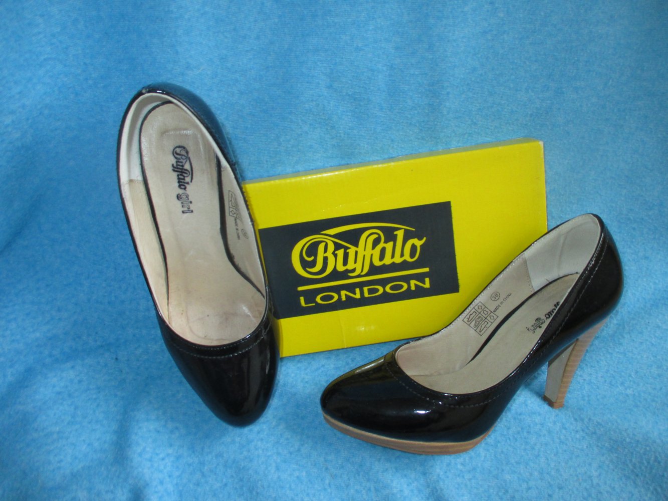  NEUw * Lack- Leder * Imitat * Vegan * High Heels * Plateau * Pumps * Schuhe 