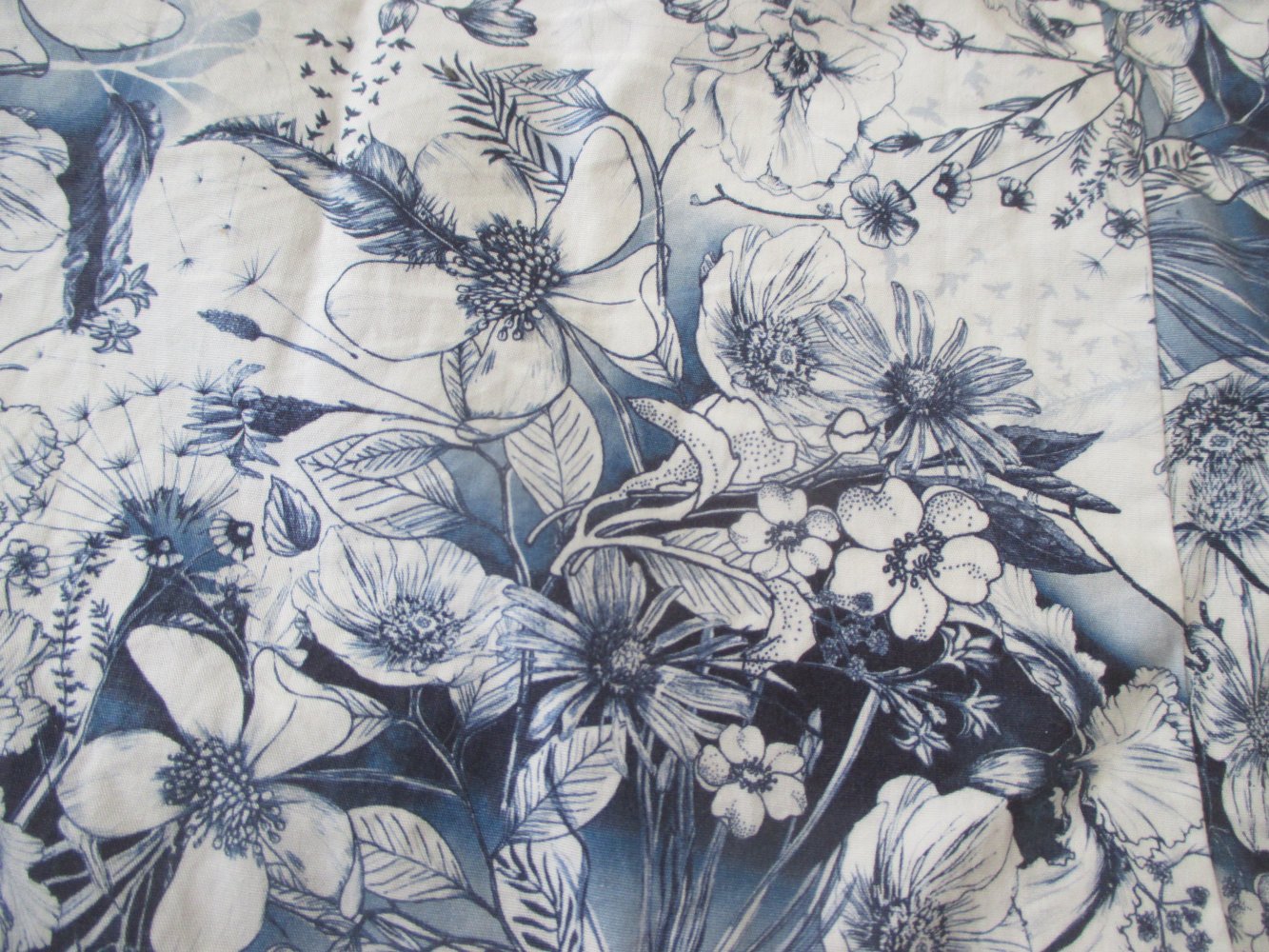 NEU * Stylisch * Business * Anlass * Freizeit * Blumen * Blüten * Flower- Power * Langarm * Hemd 