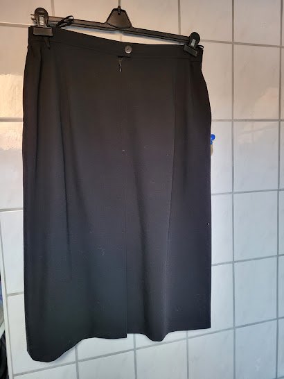 Schwarzer Rock gr. 42 