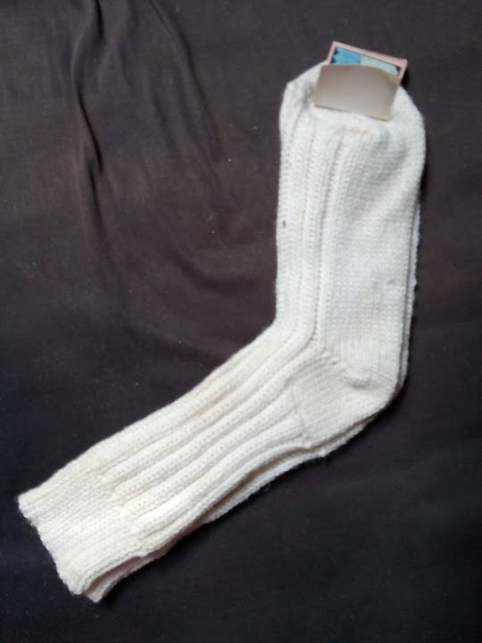beige socken mit 30% wolle gr. 39-42 neu