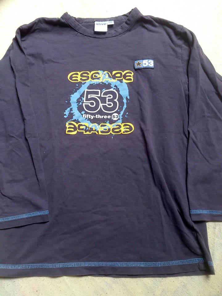 alive Langarm Shirt Gr. 128 vorne mit Druck guter Zustand