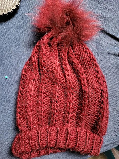 Weinrote Mütze für Damen Strick