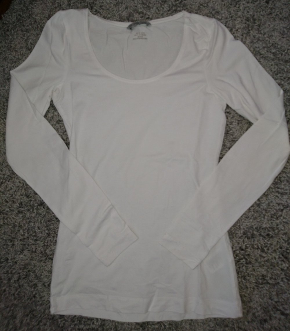 Dünnes weißes Oberteil mit 3/4-Arm in XS