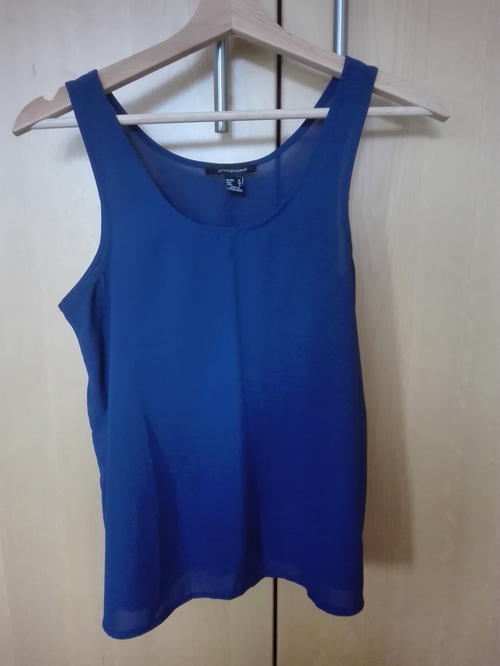 Elegantes Top in blau