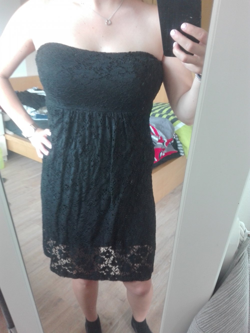 Spitzenkleid Trägerlos