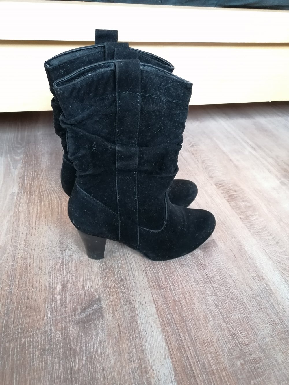 Stiefeletten mit Absatz