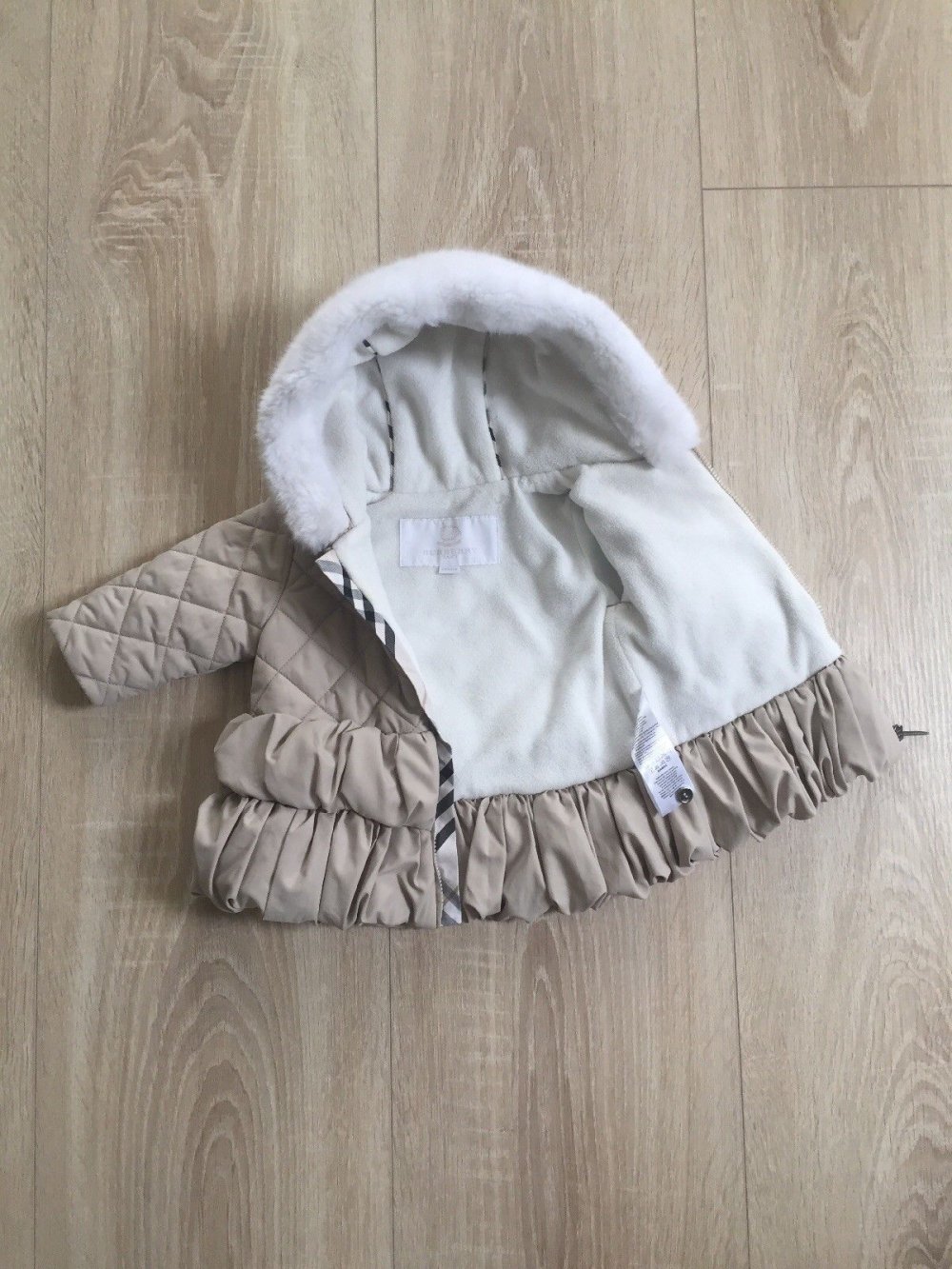 Wunderschöne Jacke Burberry Baby Jacke 62