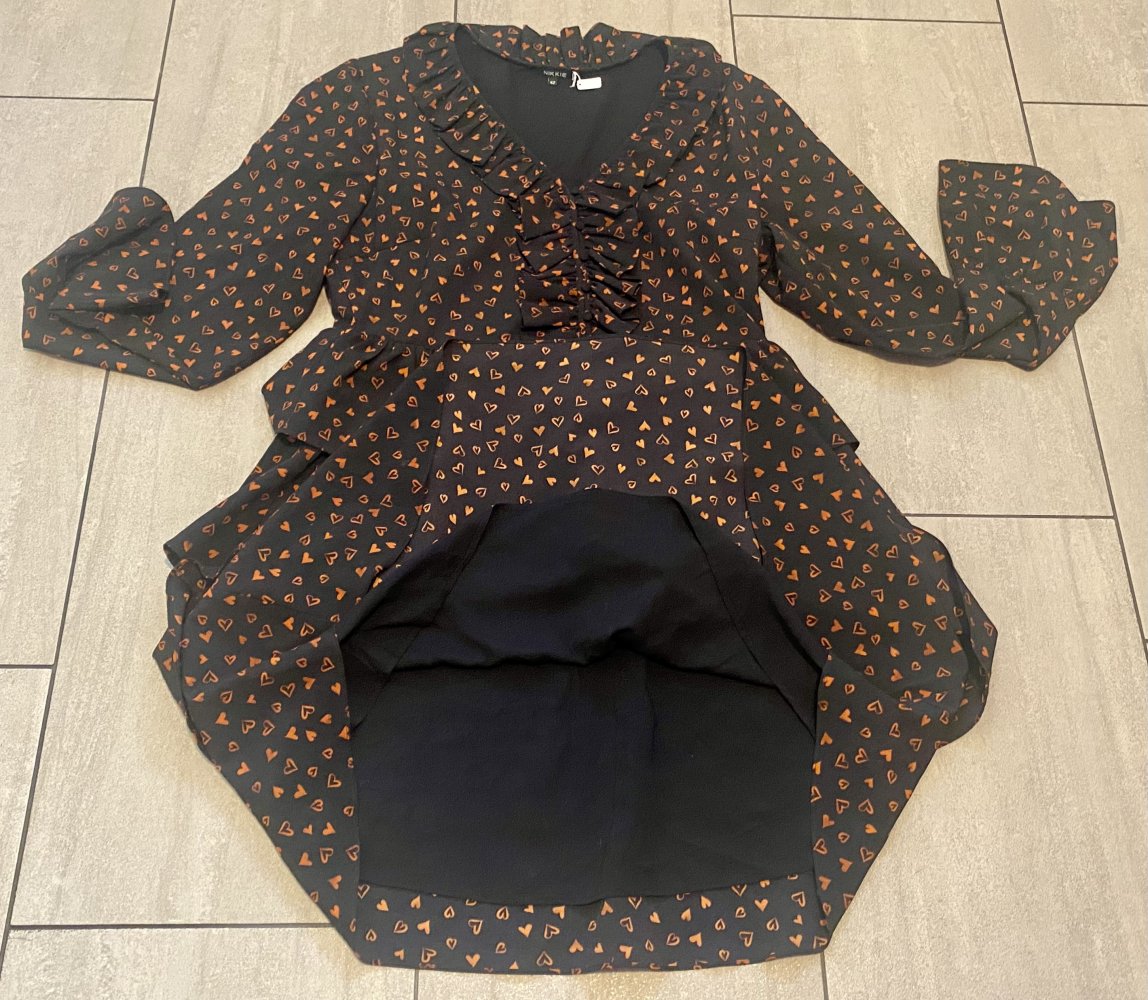 Damen Kleid Rüschen Gr.M Schwarz mit orangenen Herzchen von NIKKIE NW 