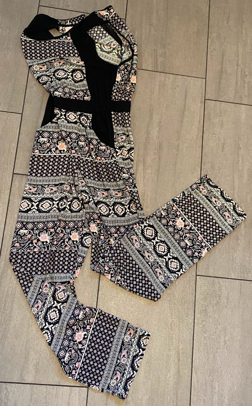 Damen Hose Jumpsuit Sommer Gr.M Bunt gemustert neuwertig